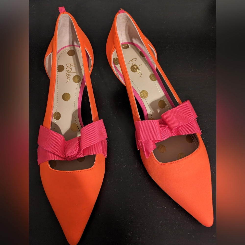 NWOB orange & pink kitten heels w/ bow and peek-a-boo sides from Boden, size 40